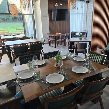 Hotel Toska Farm